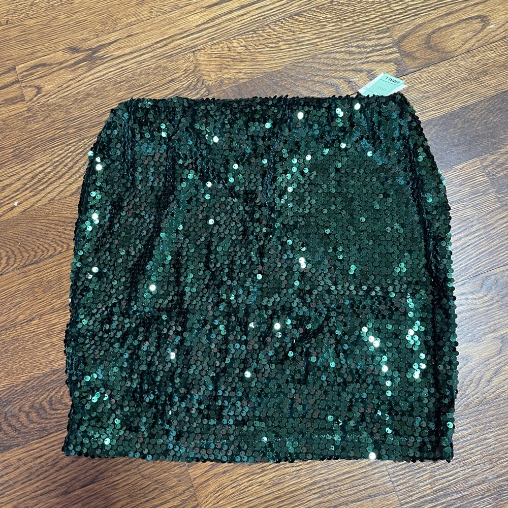 New green skirt